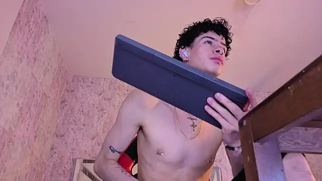 nova_salvatore Obrolan Langsung XXX