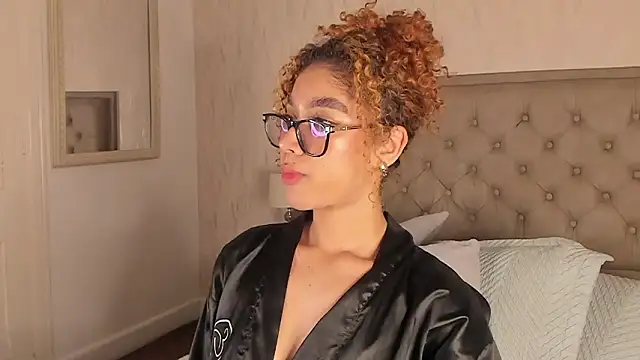 Sienna_brunette – Live XXX-chat