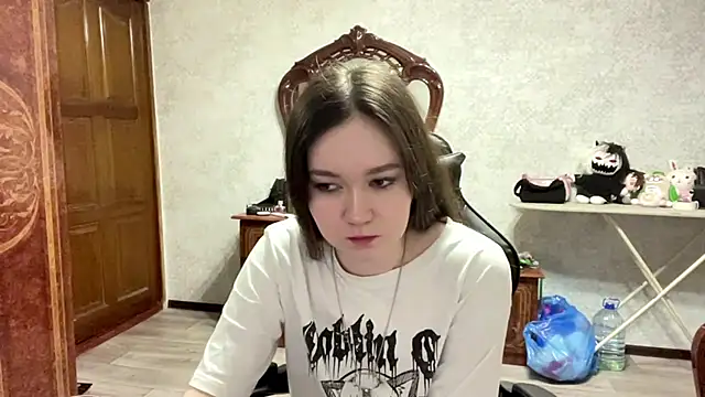 CrunchBerries Chat XXX in diretta