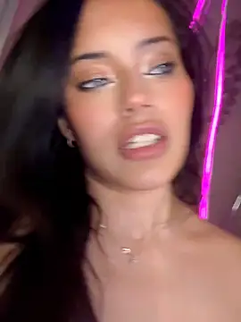 Czat XXX na żywo – Risky_Workouts