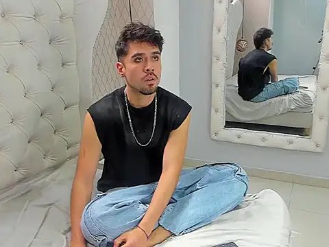 Chat XXX en directo de BrunoTurnerr