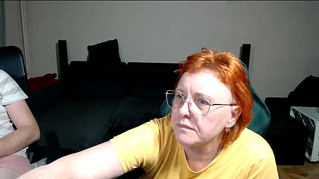 JoannaAndNeighbourn Live XXX chat