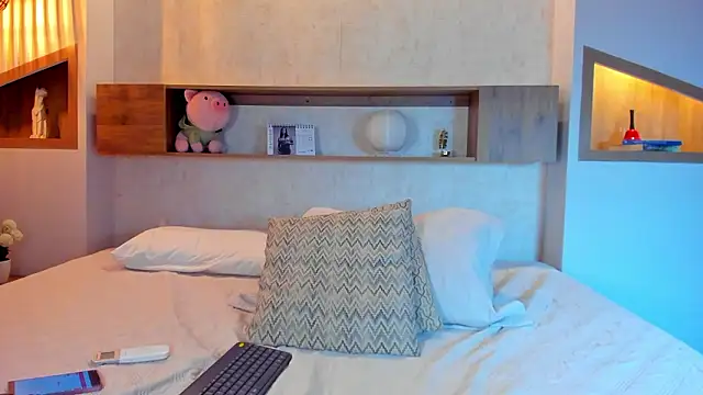 Emilly_Beaumont 现场XXX聊天