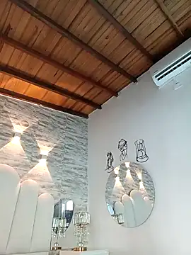 Kristy1_ Chat XXX in diretta