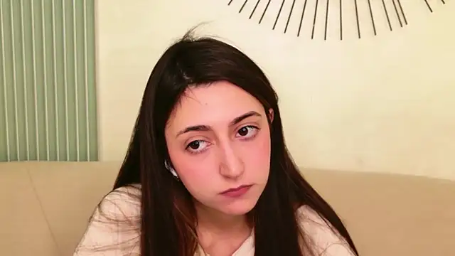 Gloria_Bendall Adlı Modelin Canlı XXX Sohbeti