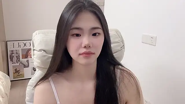 suki-1 Chat XXX in diretta