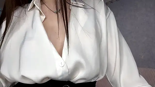 Czat XXX na żywo – Lia_rise