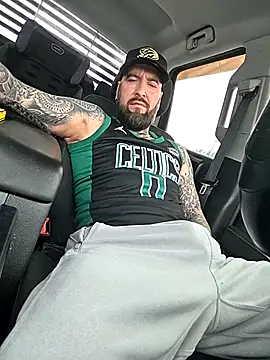 Онлайн чат XXX Beardedtattood