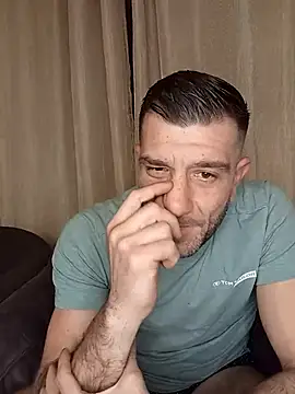 Alexdaniel89's Live XXX Chat