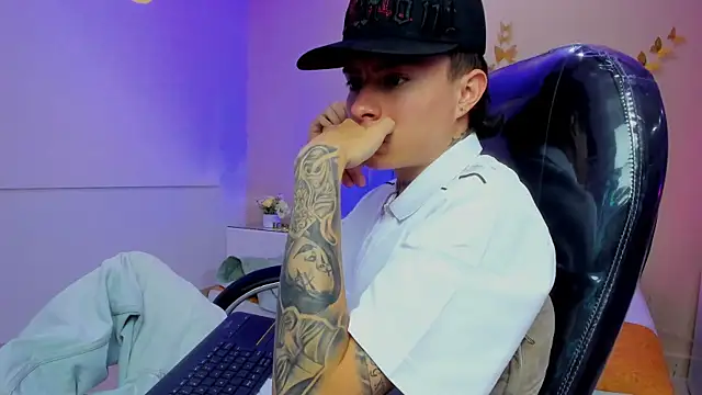 Nascary_Fox Chat XXX in diretta