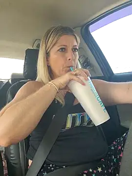 NikkiBlisss' Live XXX Chat