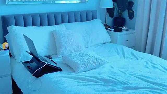 Chat +18 de Myassistant ao vivo