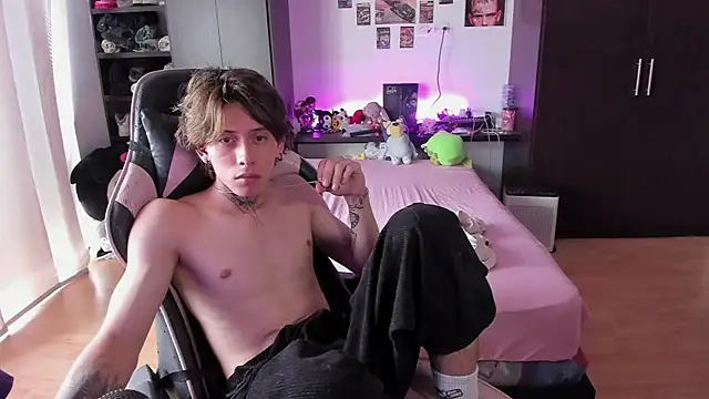 xIce_Boy Adlı Modelin Canlı XXX Sohbeti