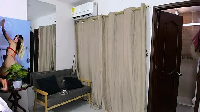 zou_quira Live XXX-chat