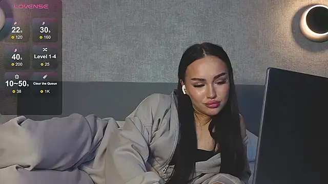 XXX chat uživo modela LushMirai