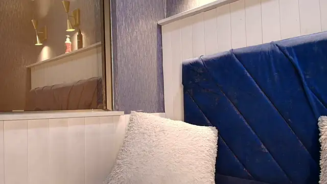 EmilyQueen3x Adlı Modelin Web Kamerası Şovu