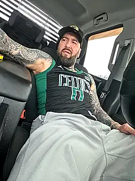 Beardedtattood's Live XXX Chat