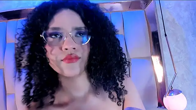 Lilithadams1 现场XXX聊天