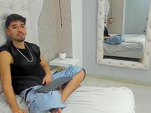 Chat XXX en directo de BrunoTurnerr