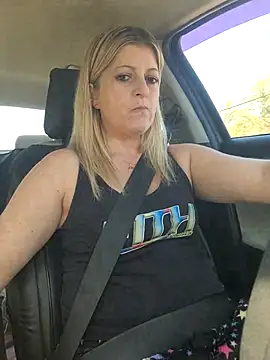 NikkiBlisss Live XXX-chat