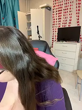 DienkaGreen's Live XXX Chat