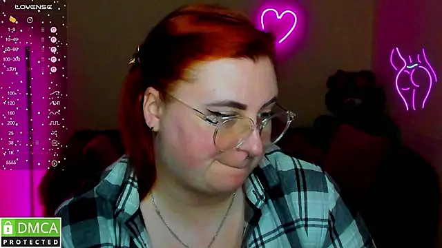 Chat +18 de Alicia_love00 ao vivo