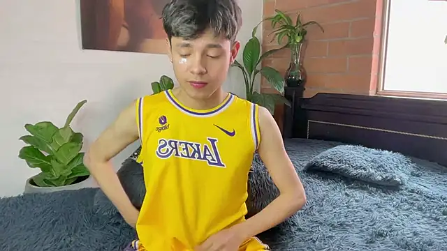 Chat XXX ao vivo de Andy_Belier23