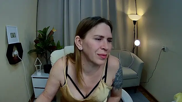 TessaDaybreak – Naživo XXX chat