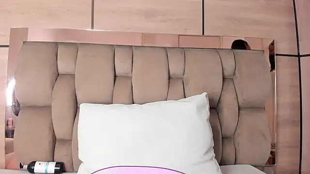 karol_lewiss Chat XXX in diretta