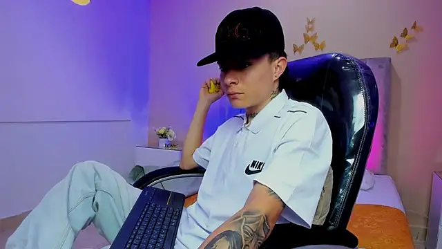 Nascary_Fox Live XXX-Chat