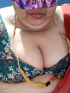 tamilthanushri Chat XXX live