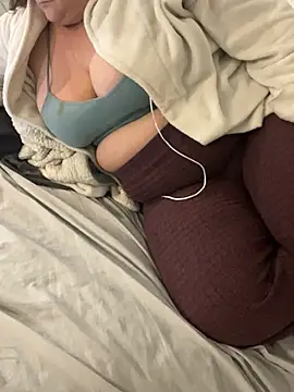 sweeti_Em Webcam Show