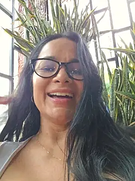 CataleyaRussoのライブXXXチャット