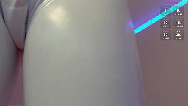 QueenAliceX Webcam show