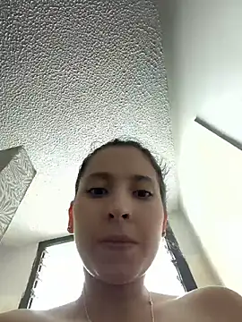 Chat +18 de LittleDoll___ ao vivo