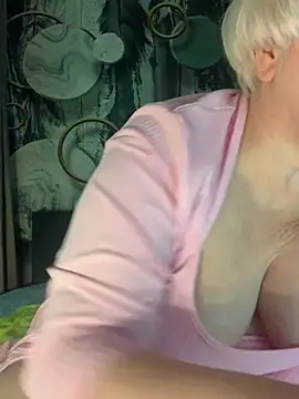 Laura_Millf লাইভ XXX চ্যাট