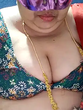 tamilthanushri Webcam Show