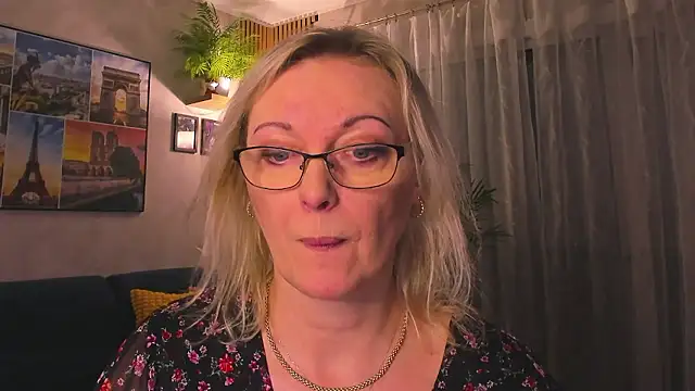 Show modela vanessa_chat na web-kameri