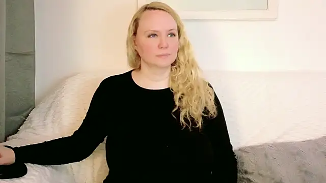 Sarah4youn Live XXX chat