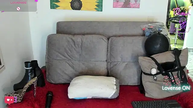 Онлайн чат XXX julianne_stoone