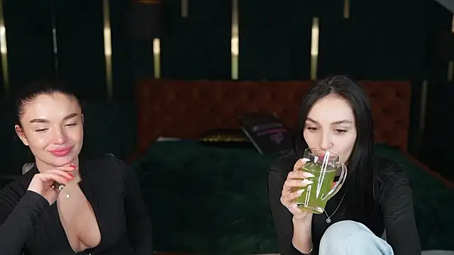 Mila_Rose054's Live XXX Chat