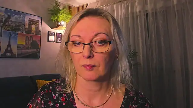 vanessa_chatn Webbikameraesitys