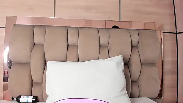 karol_lewissのライブXXXチャット