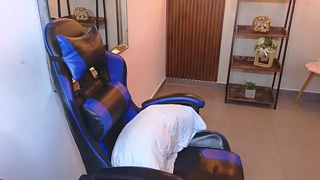 Kenya--Buhle – webcam-show