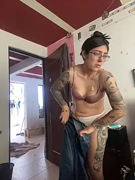 Pokazy przed kamerką – PamelaFtMia