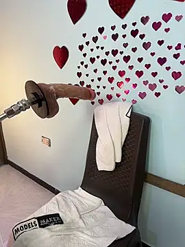 lola_clit: διαδικτυακό σόου στην κάμερα