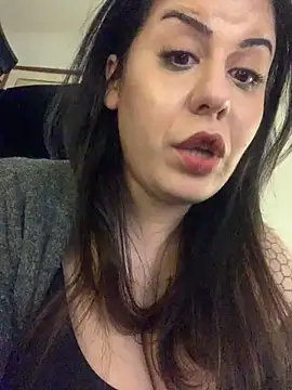 Chat XXX en directo de holyeroticss