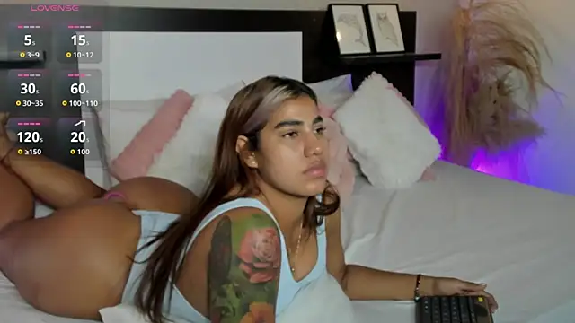 Chat XXX Live ZarahFoxx