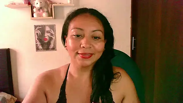 Czat XXX na żywo – zaray_bella