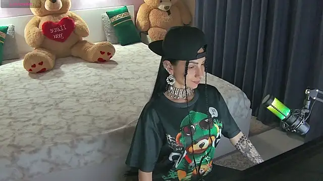 EvelynAisha – webcam-show